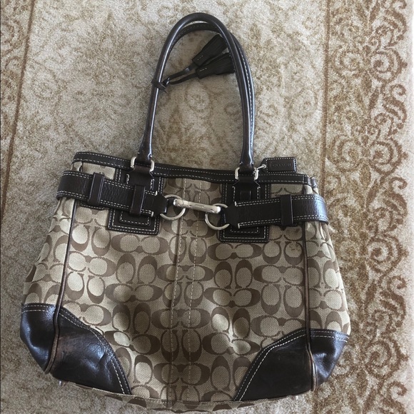 Coach purse - Picture 2 of 4